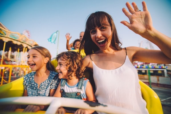 amusement parks are a great summer activity